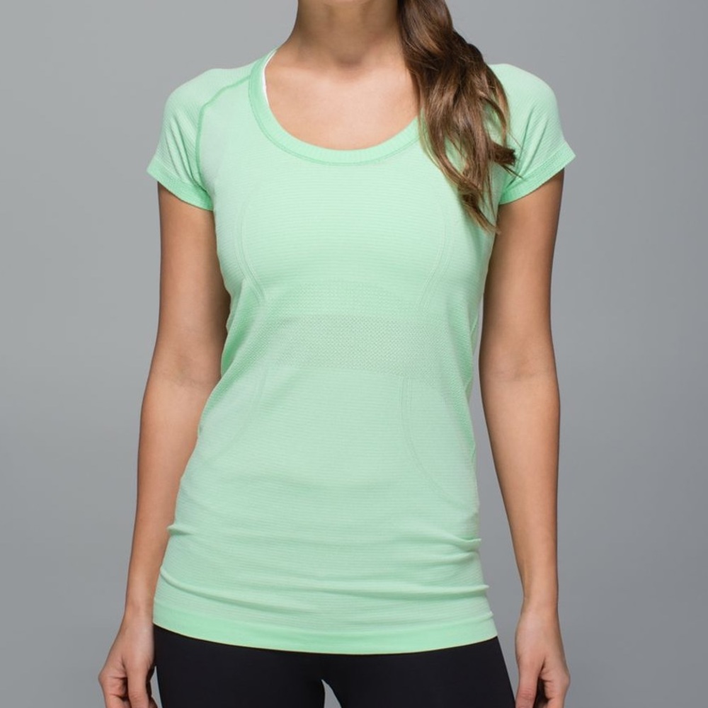 Lululemon Swiftly Tech Short Sleeve Scoop Heathered Pistachio size 10.